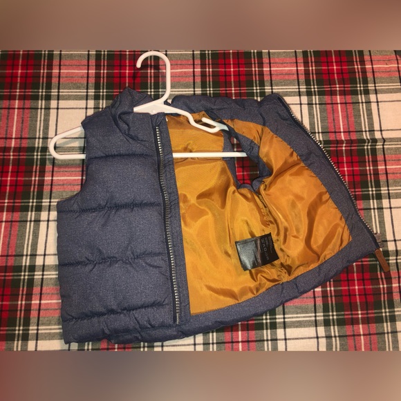 H&M baby puffer vest - Picture 2 of 4